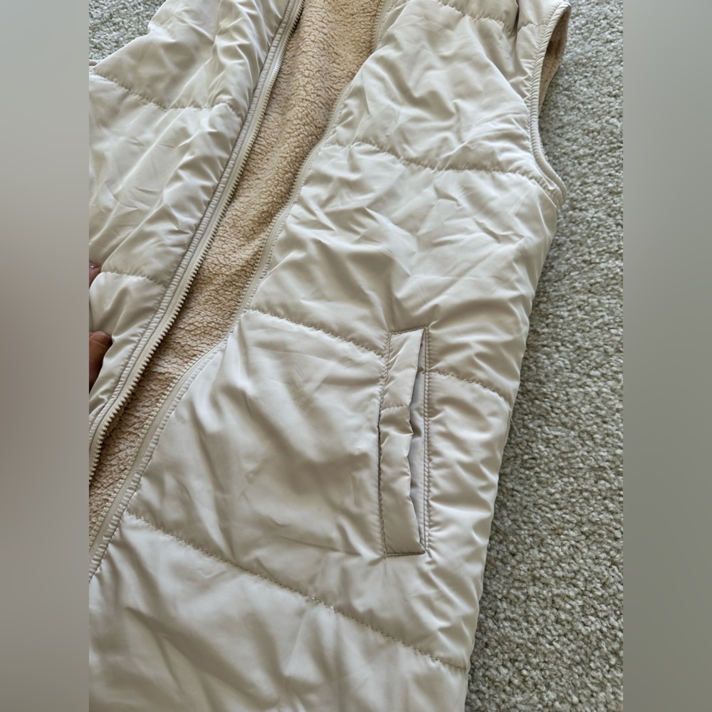 Long vest - Picture 2 of 3